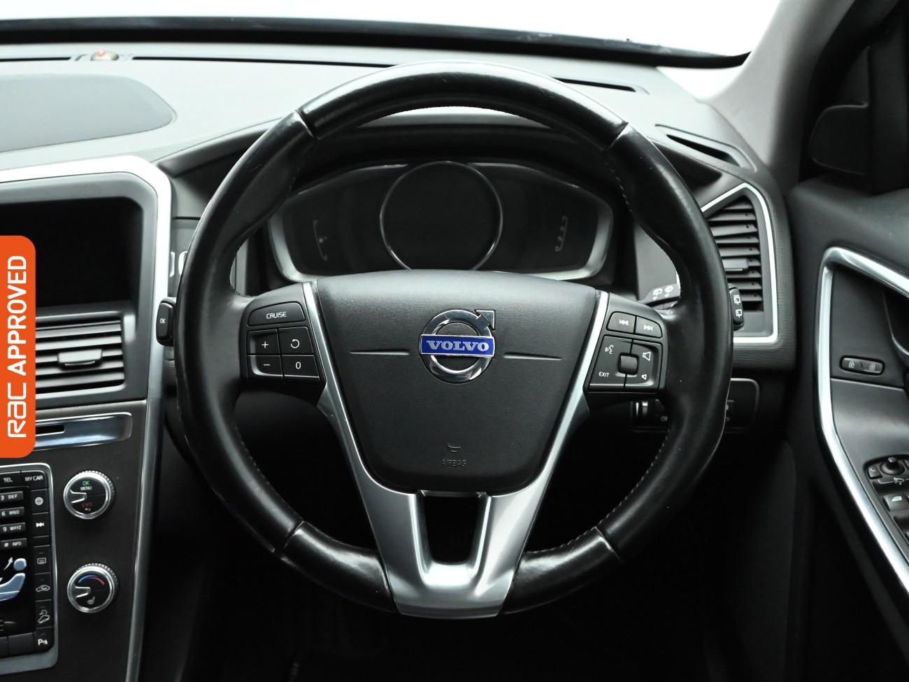 Used Volvo XC60 2015 for sale - 76650503: Photo 9