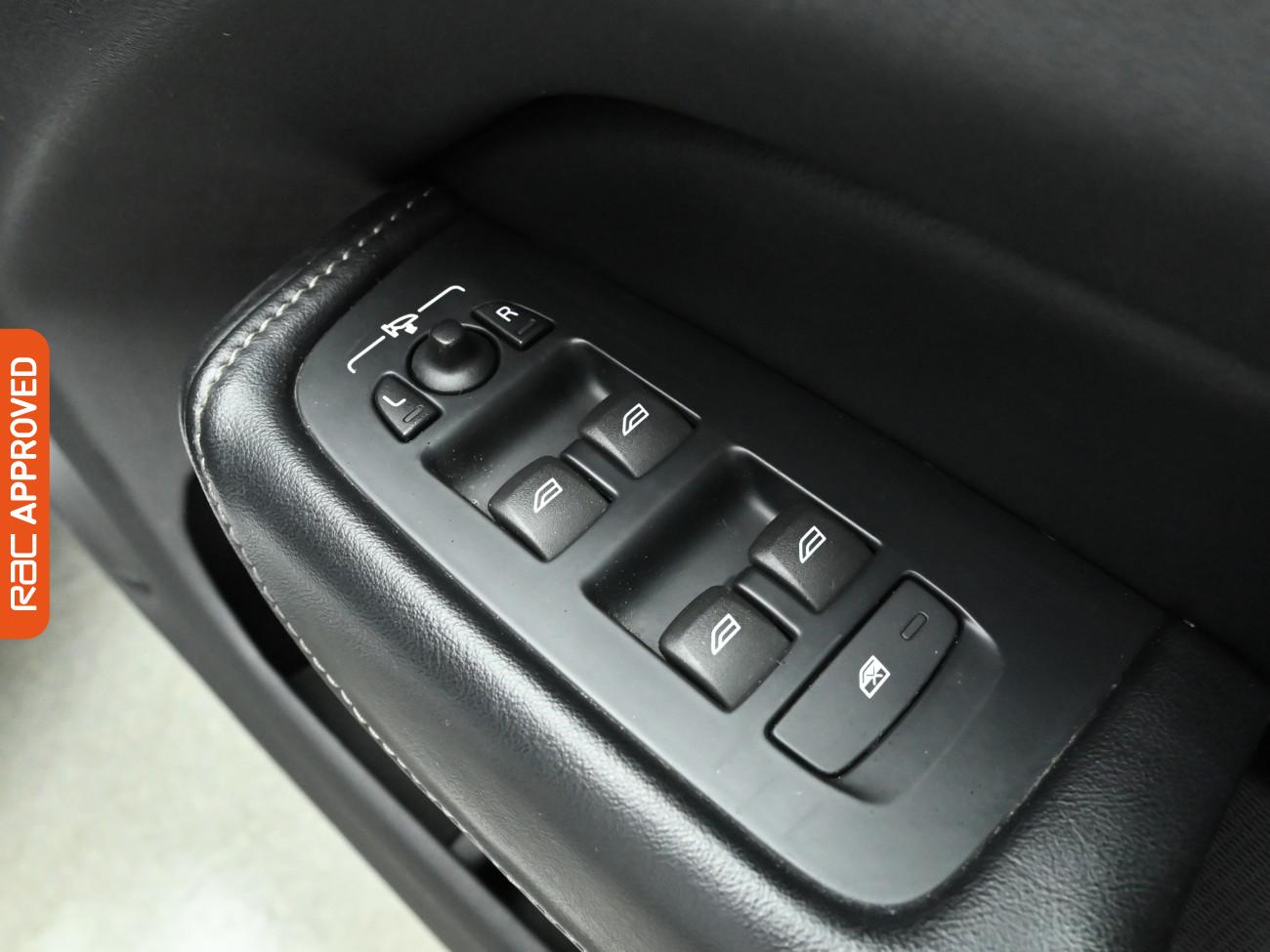 Used Volvo XC60 2017 for sale - 76206879: Photo 27