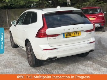 Used Volvo XC60 2017 for sale - 76206879: Photo 2