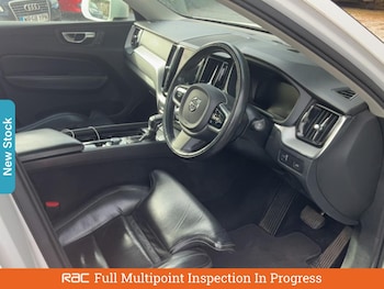 Used Volvo XC60 2017 for sale - 76206879: Photo 3