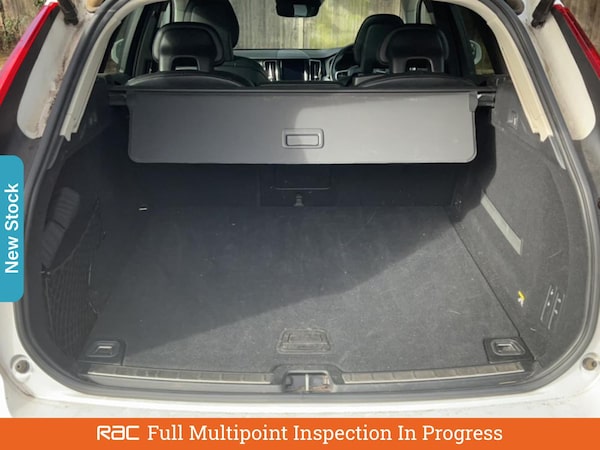Used Volvo XC60 2017 for sale - 76206879: Photo 6