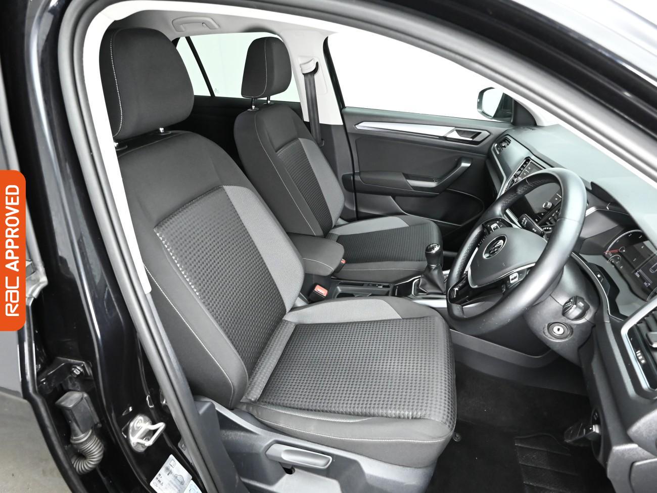 Used Volkswagen T-Roc 2022 for sale - 76641936: Photo 11