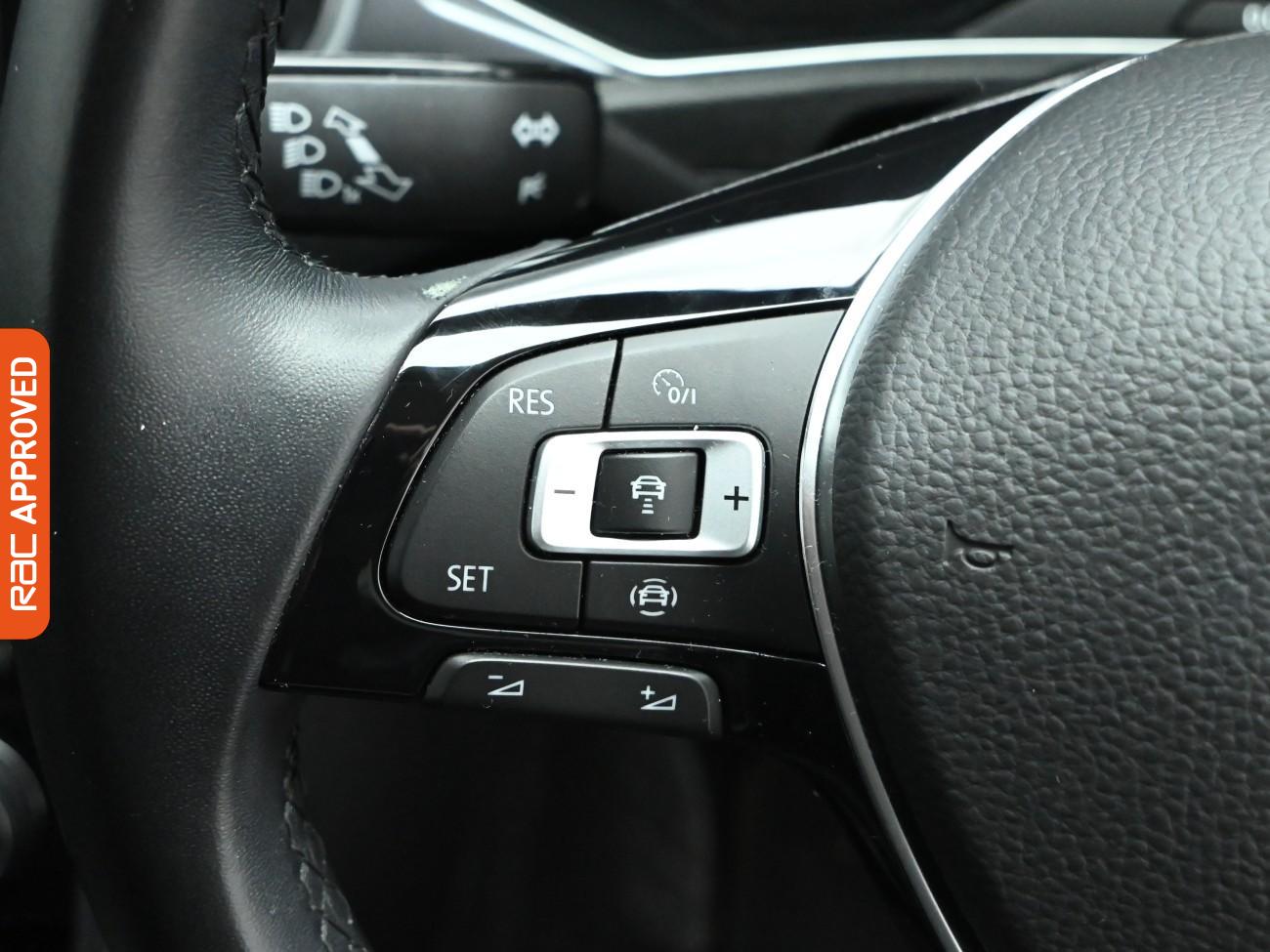 Used Volkswagen T-Roc 2022 for sale - 76641936: Photo 19