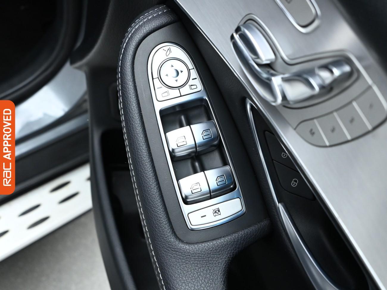 Used Mercedes-Benz GLC 2018 for sale - 75918417: Photo 23