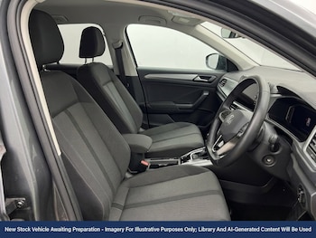 Used Volkswagen T-Roc 2022 for sale - 78991725: Photo