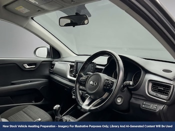 Used Kia Stonic 2020 for sale - 79003957: Photo
