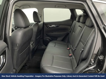 Used Nissan Qashqai 2017 for sale - 77257772: Photo