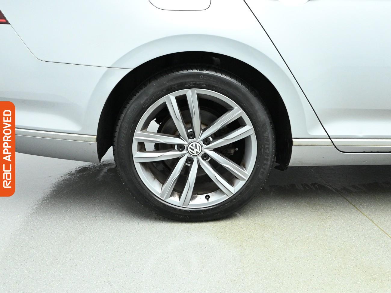 Used Volkswagen Passat 2017 for sale - 77743678: Photo 25