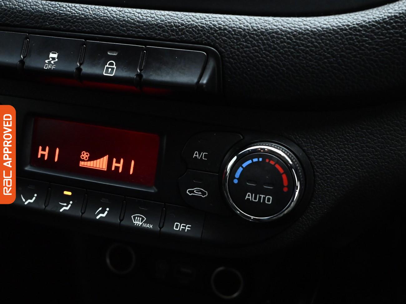 Used Kia Ceed 2018 for sale - 77076776: Photo 14