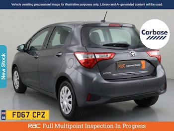 Used Toyota Yaris 2018 for sale - 79104677: Photo