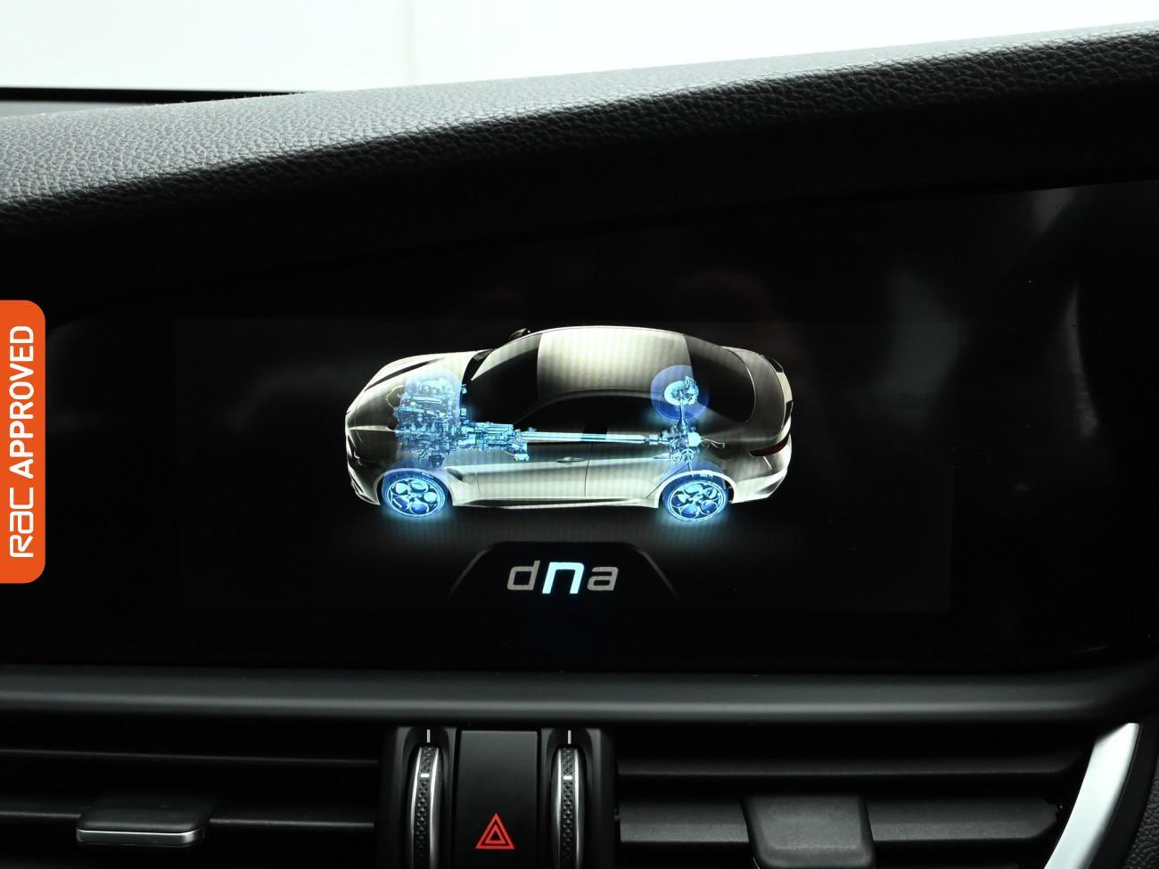 Used Alfa Romeo Giulia 2017 for sale - 77582699: Photo 18