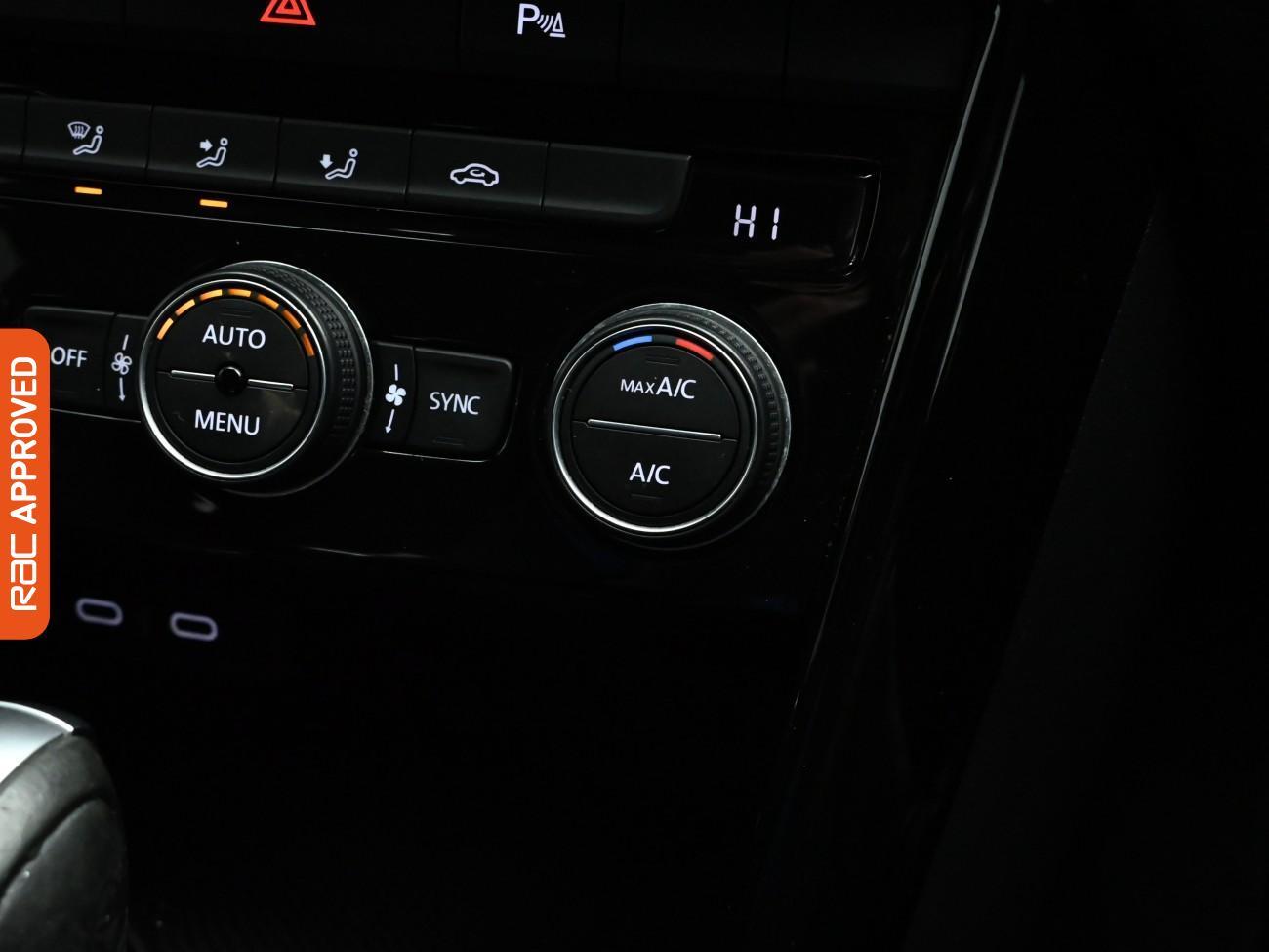 Used Volkswagen T-Roc 2021 for sale - 77582857: Photo 18