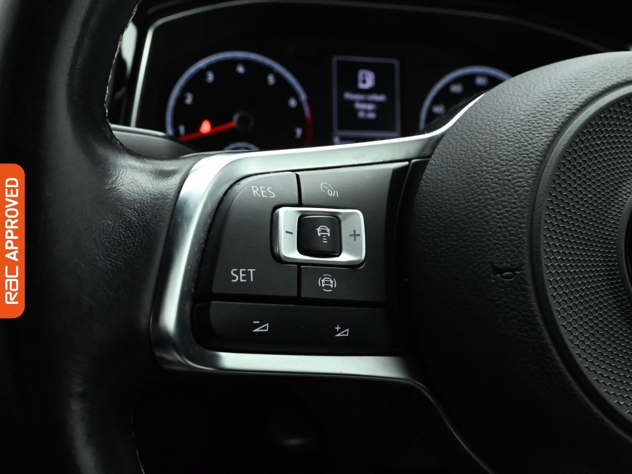 Used Volkswagen T-Roc 2021 for sale - 77582857: Photo 23