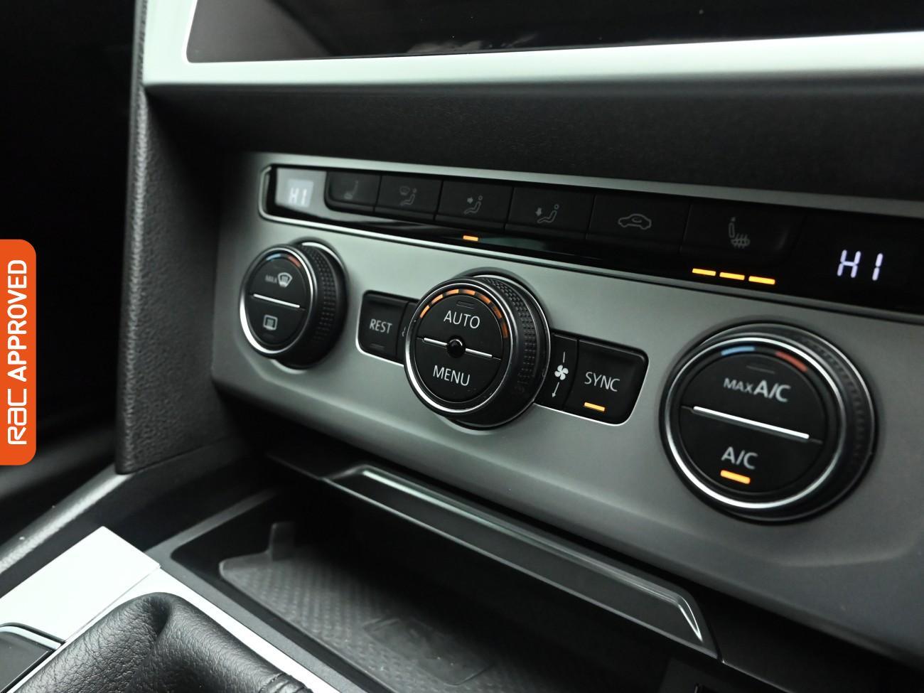 Used Volkswagen Passat 2018 for sale - 76723899: Photo 17