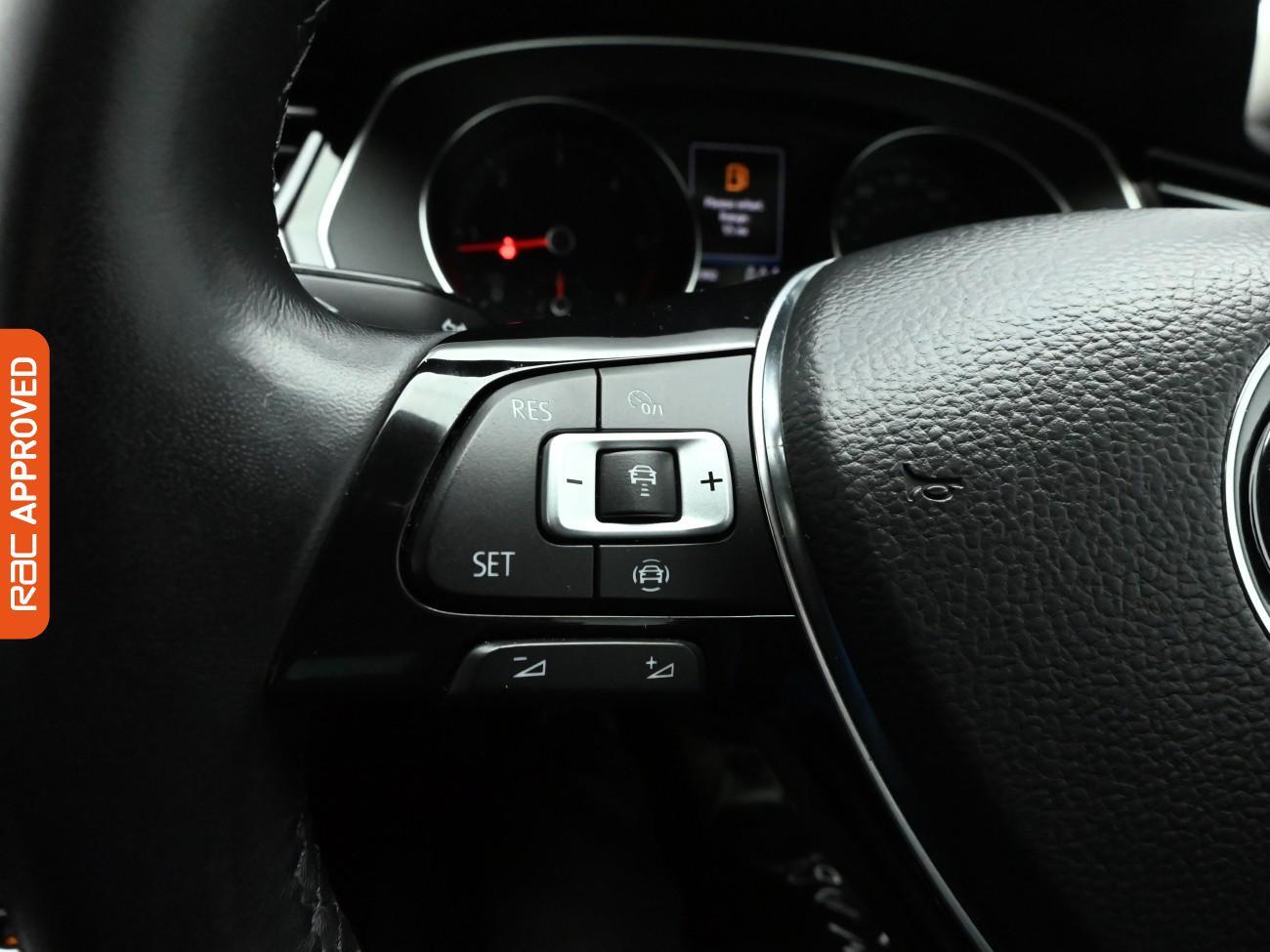 Used Volkswagen Passat 2018 for sale - 76723899: Photo 24