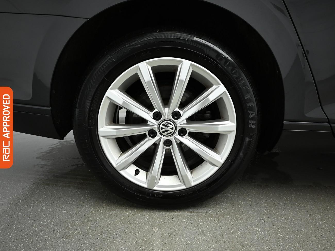 Used Volkswagen Passat 2018 for sale - 76723899: Photo 27