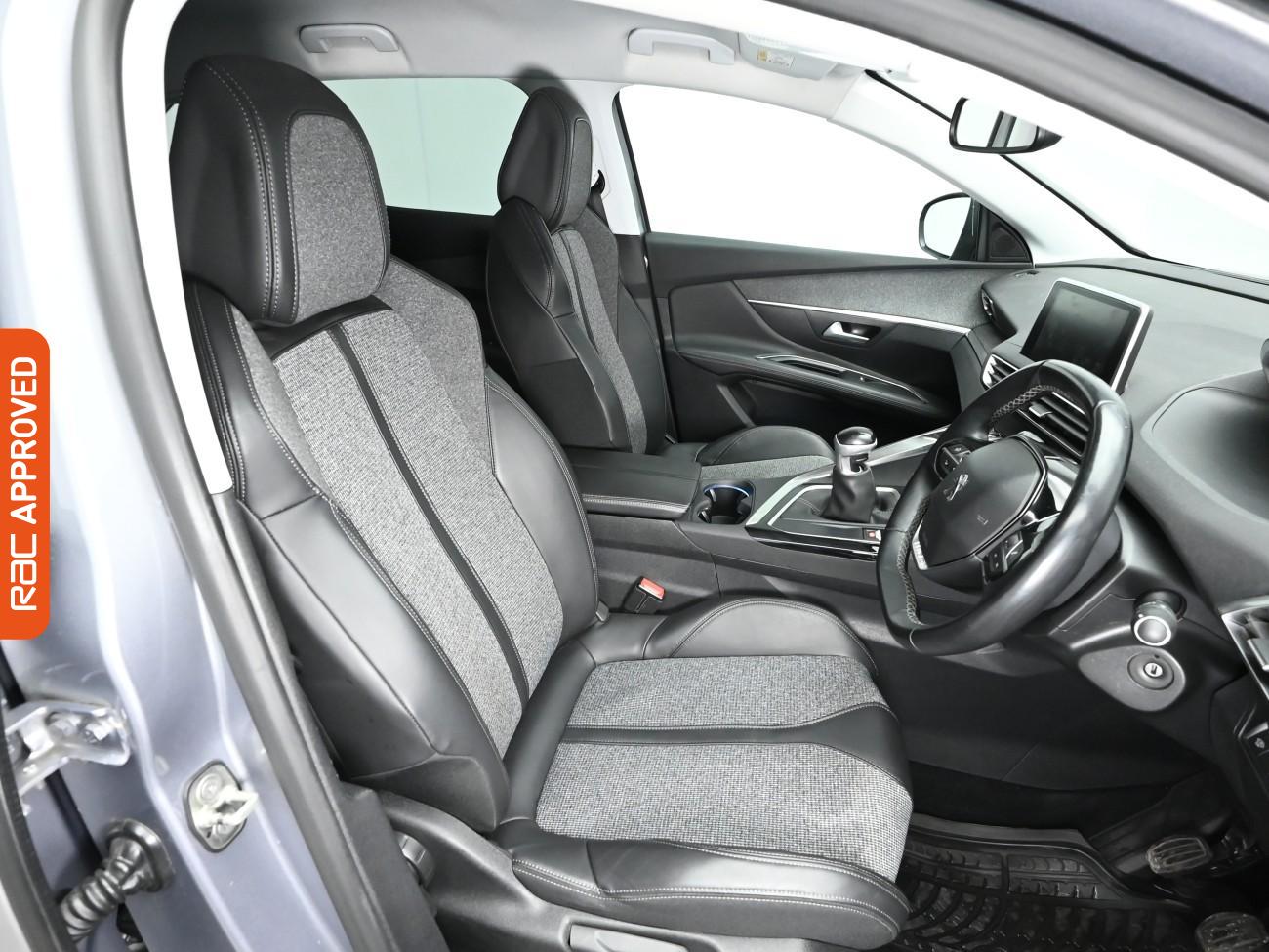 Used Peugeot 3008 2018 for sale - 77167609: Photo 12