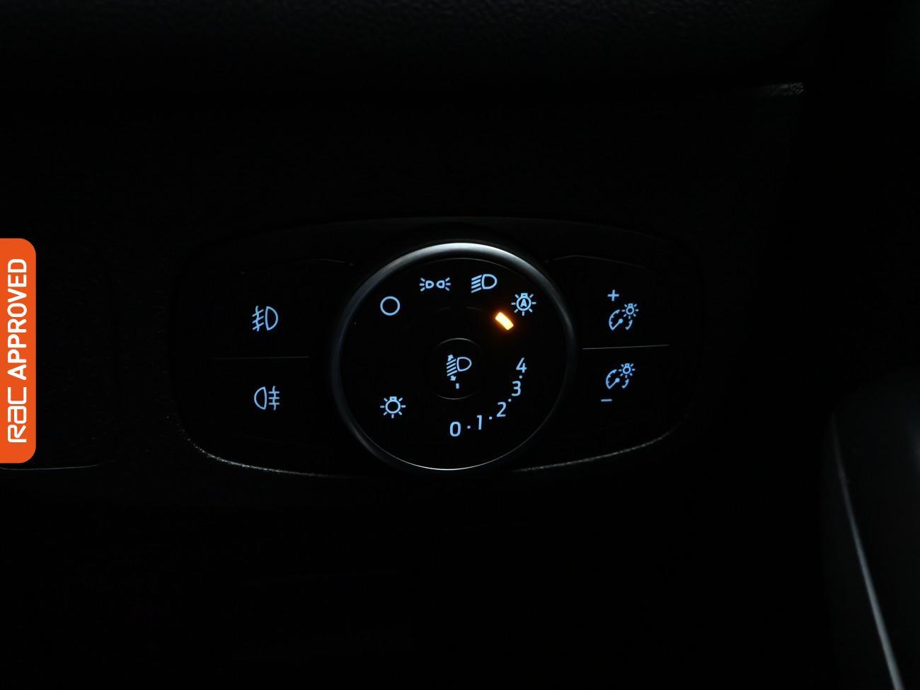 Used Ford Focus 2020 for sale - 76495463: Photo 17