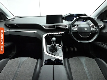 Used Peugeot 3008 2019 for sale - 78345653: Photo