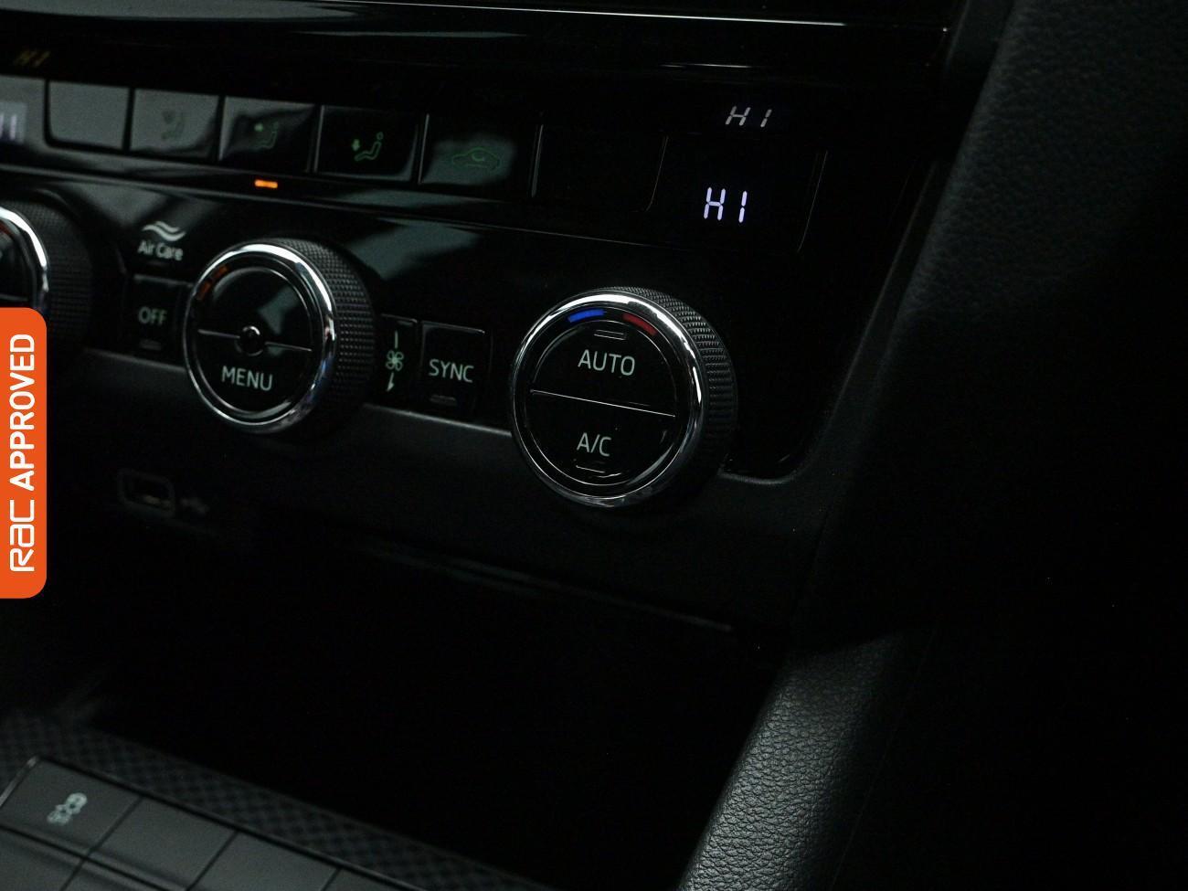 Used Skoda Octavia 2018 for sale - 77951868: Photo 14