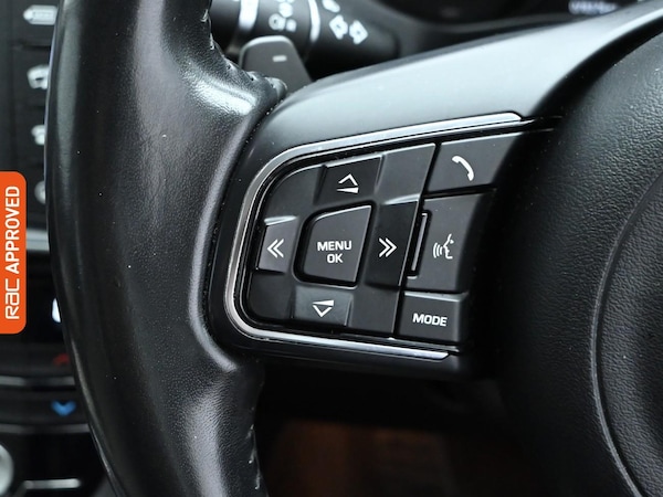 Used Jaguar F-Pace 2017 for sale - 75690350: Photo 19