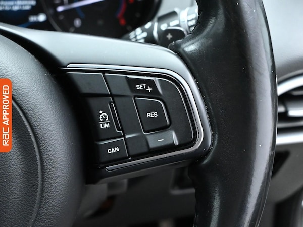 Used Jaguar F-Pace 2017 for sale - 75690350: Photo 21