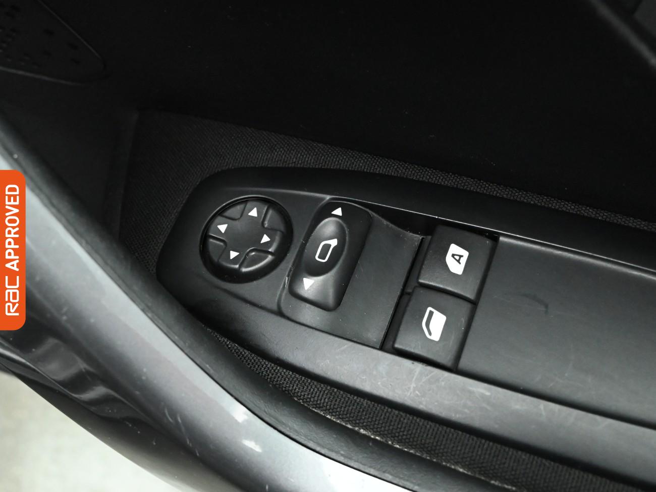 Used Peugeot 2008 2019 for sale - 76569461: Photo 24