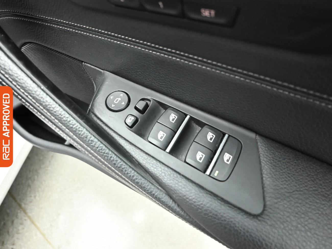 Used BMW 5 Series 2017 for sale - 77179107: Photo 25