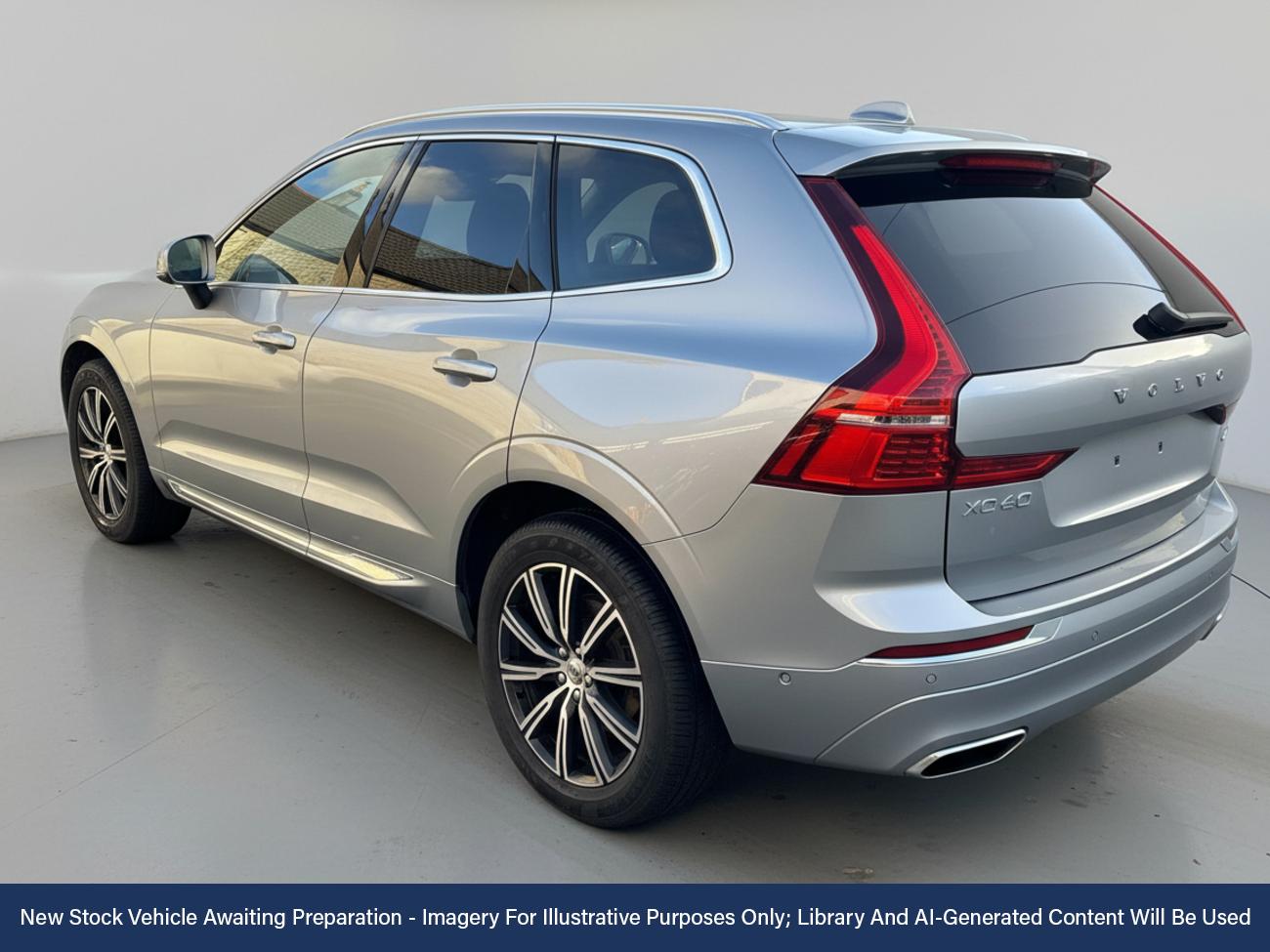 Used Volvo XC60 2018 for sale - 76515920: Photo 2