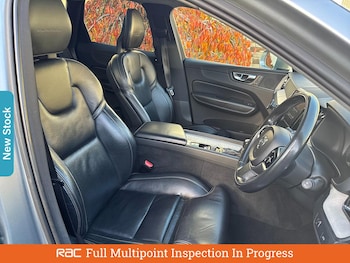 Used Volvo XC60 2018 for sale - 76515920: Photo