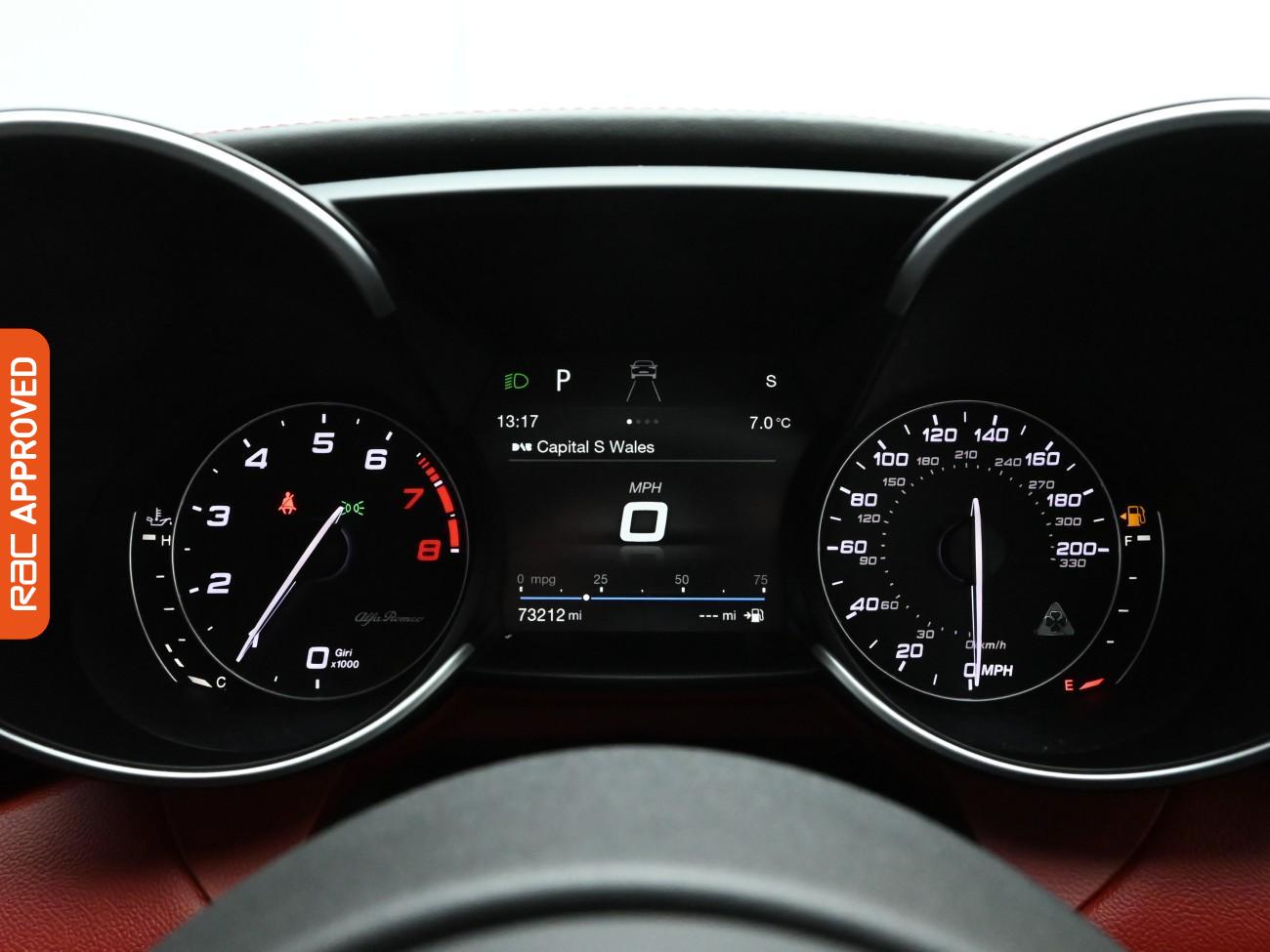 Used Alfa Romeo Giulia 2017 for sale - 76508957: Photo 11