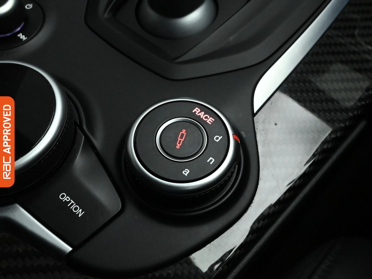 Used Alfa Romeo Giulia 2017 for sale - 76508957: Photo 14