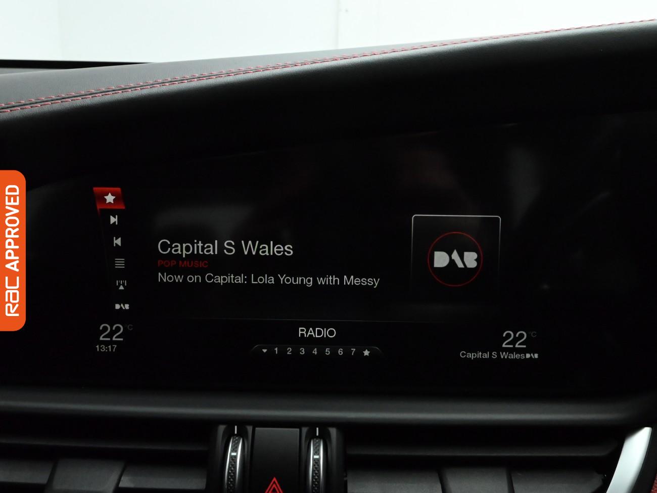 Used Alfa Romeo Giulia 2017 for sale - 76508957: Photo 15