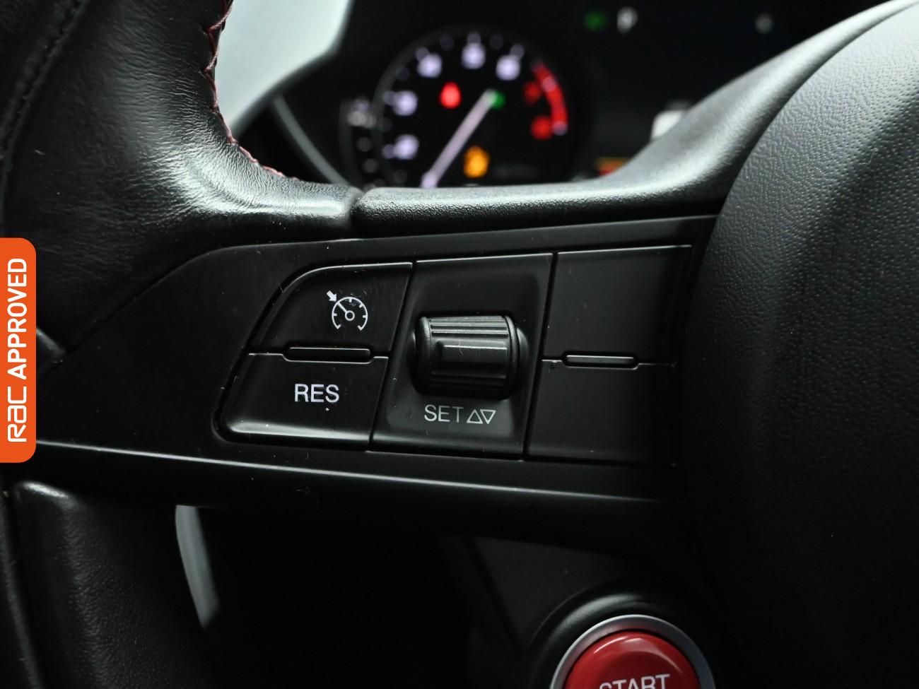 Used Alfa Romeo Giulia 2017 for sale - 76508957: Photo 24