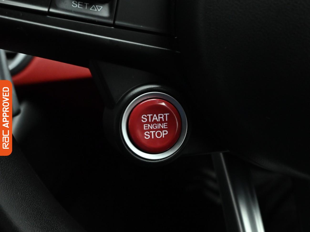 Used Alfa Romeo Giulia 2017 for sale - 76508957: Photo 25