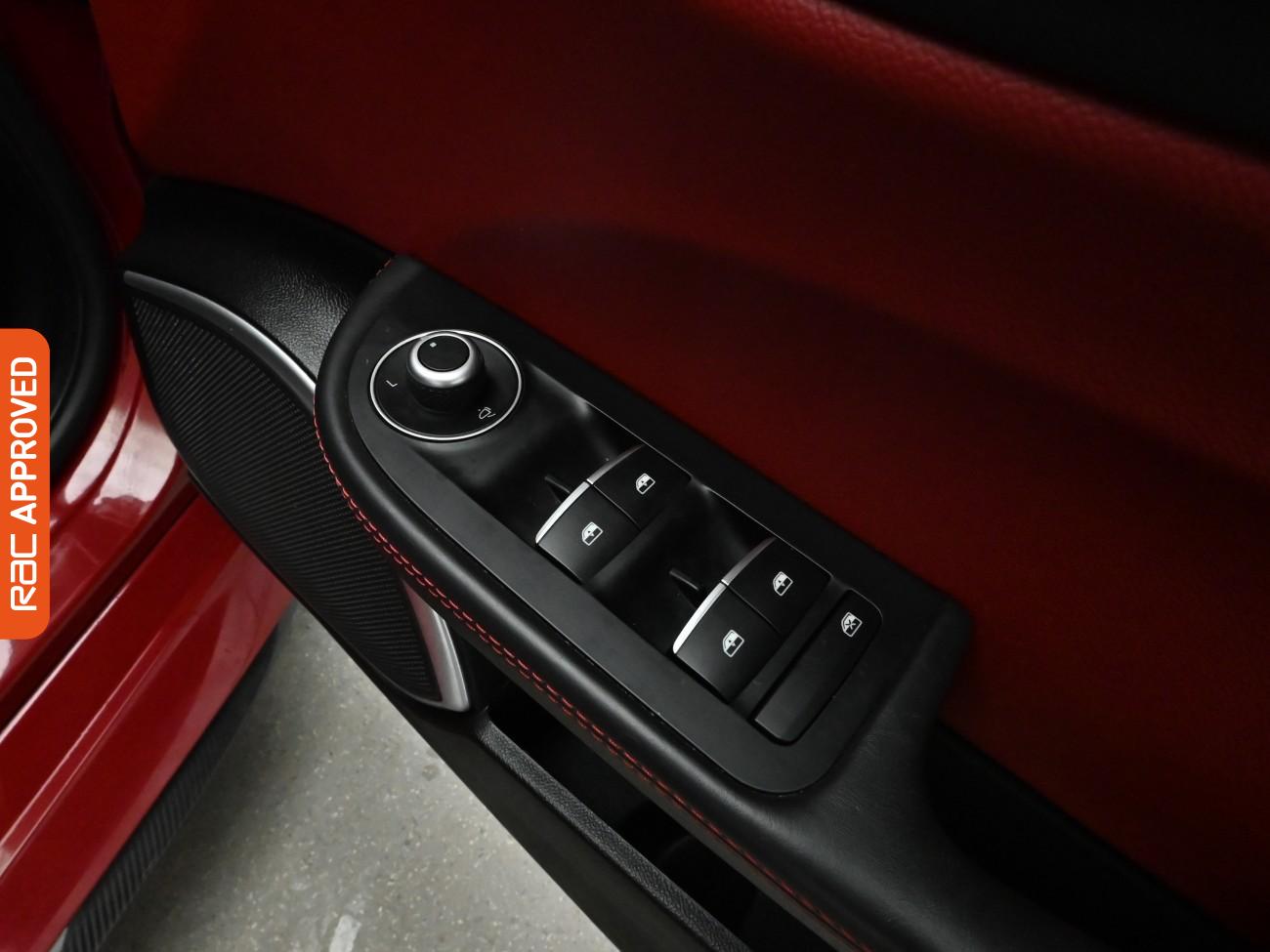 Used Alfa Romeo Giulia 2017 for sale - 76508957: Photo 29