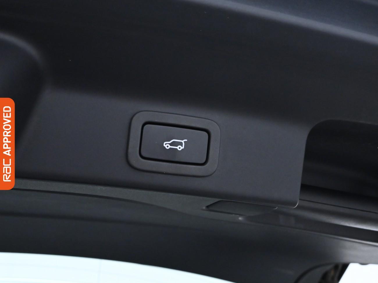 Used Jaguar F-Pace 2017 for sale - 77287045: Photo 28