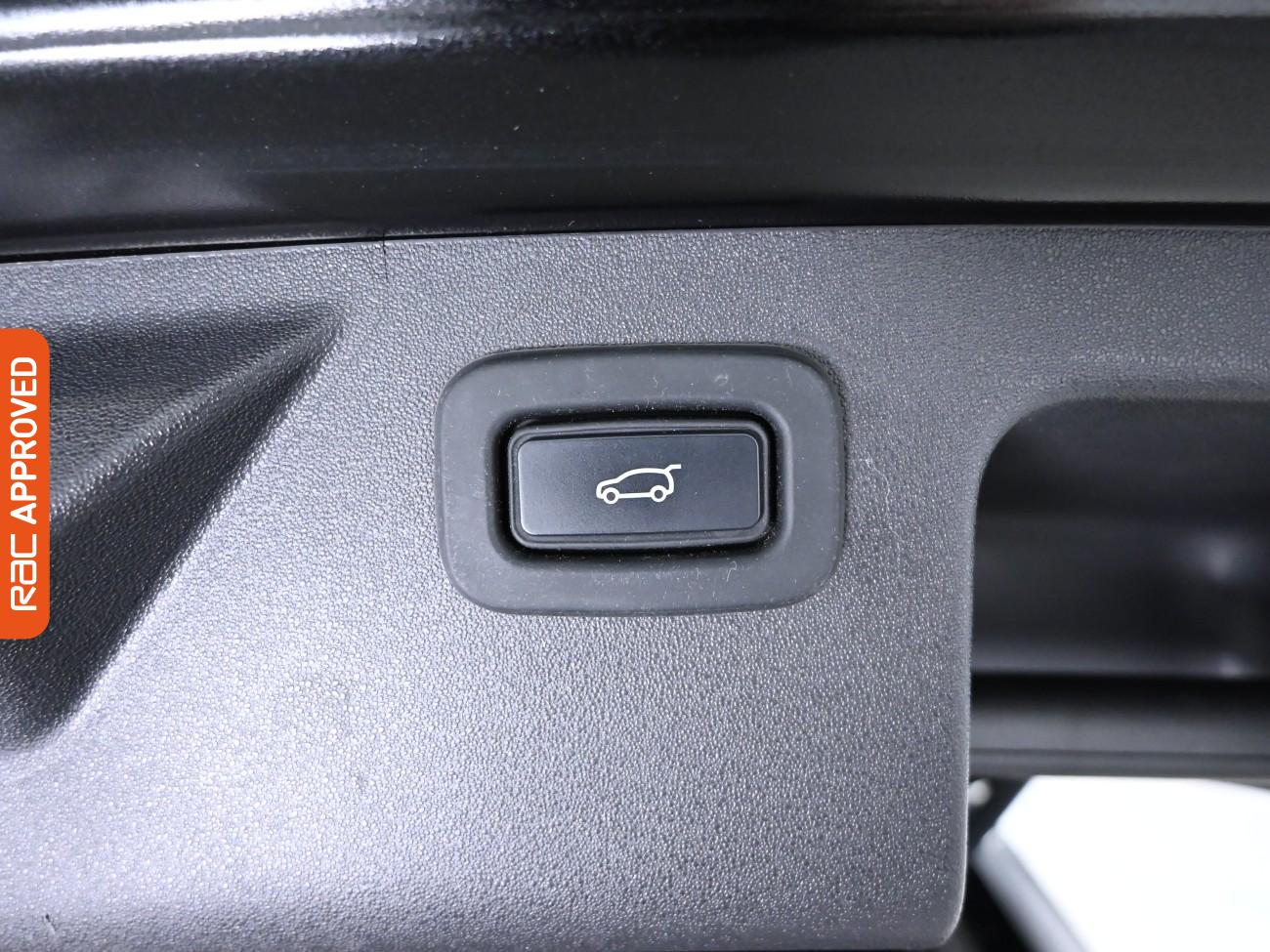 Used Land Rover Discovery Sport 2020 for sale - 75932738: Photo 27