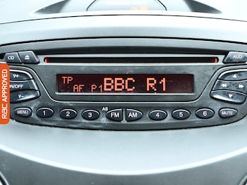 Used Ford Ka 2015 for sale - 75626468: Photo