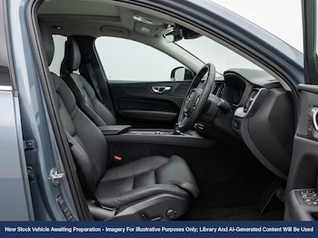 Used Volvo XC60 2023 for sale - 77158823: Photo