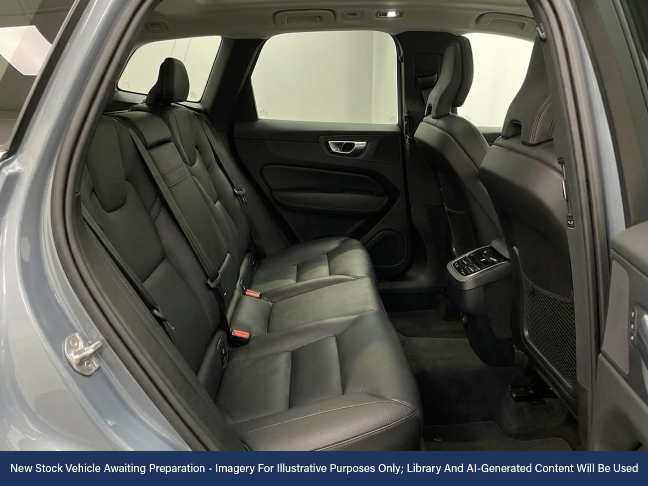 Used Volvo XC60 2023 for sale - 77158823: Photo 4