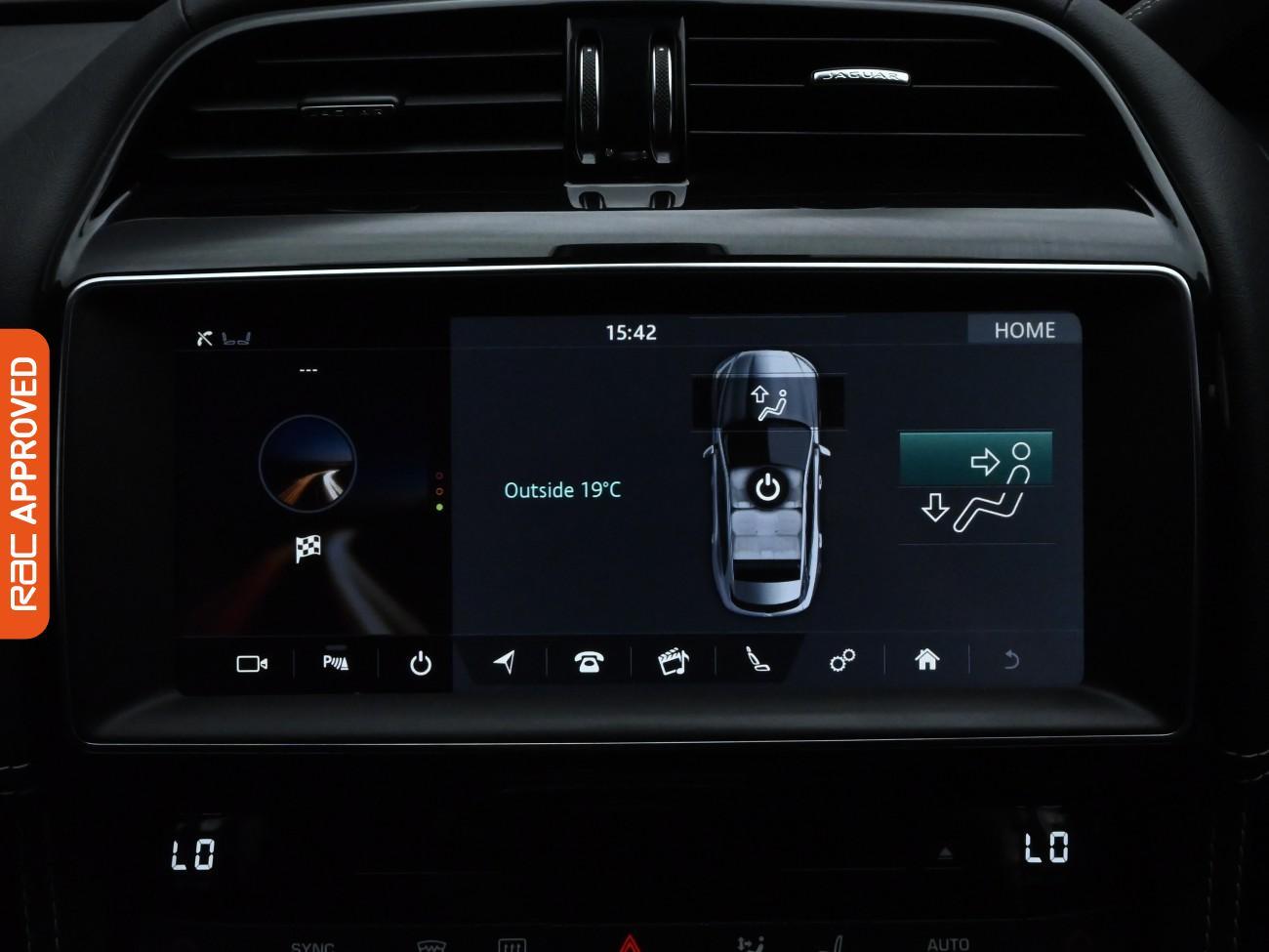 Used Jaguar F-Pace 2019 for sale - 76133635: Photo 16