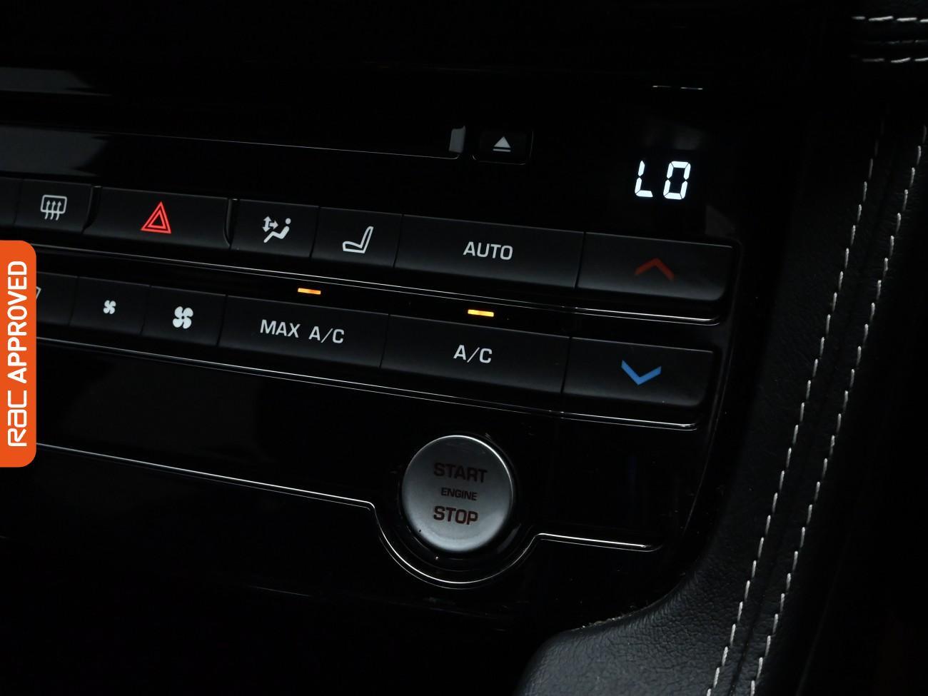 Used Jaguar F-Pace 2019 for sale - 76133635: Photo 17