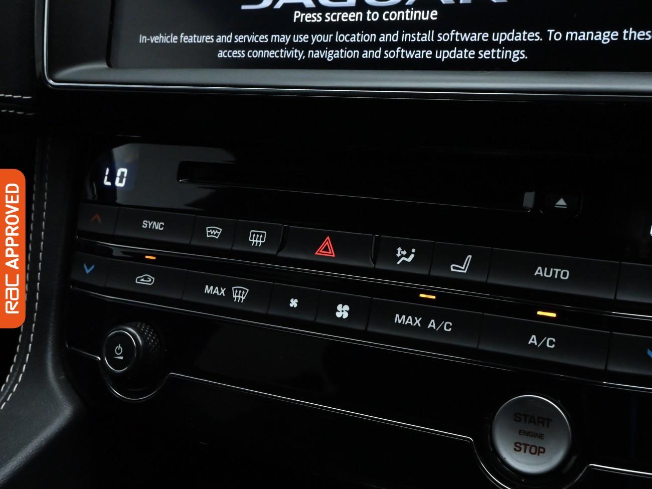 Used Jaguar F-Pace 2019 for sale - 76133635: Photo 18