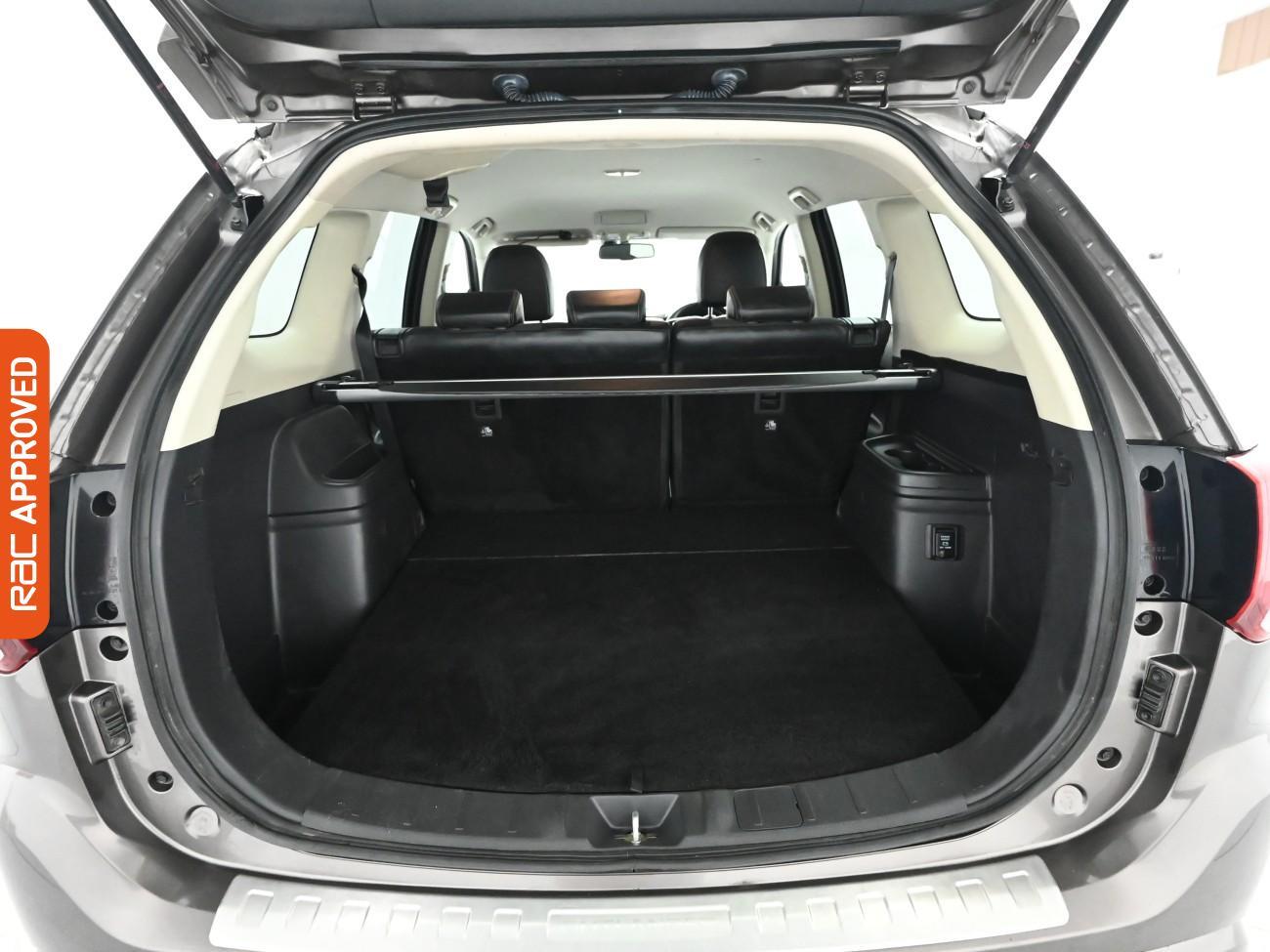 Used Mitsubishi Outlander 2018 for sale - 76750746: Photo 28