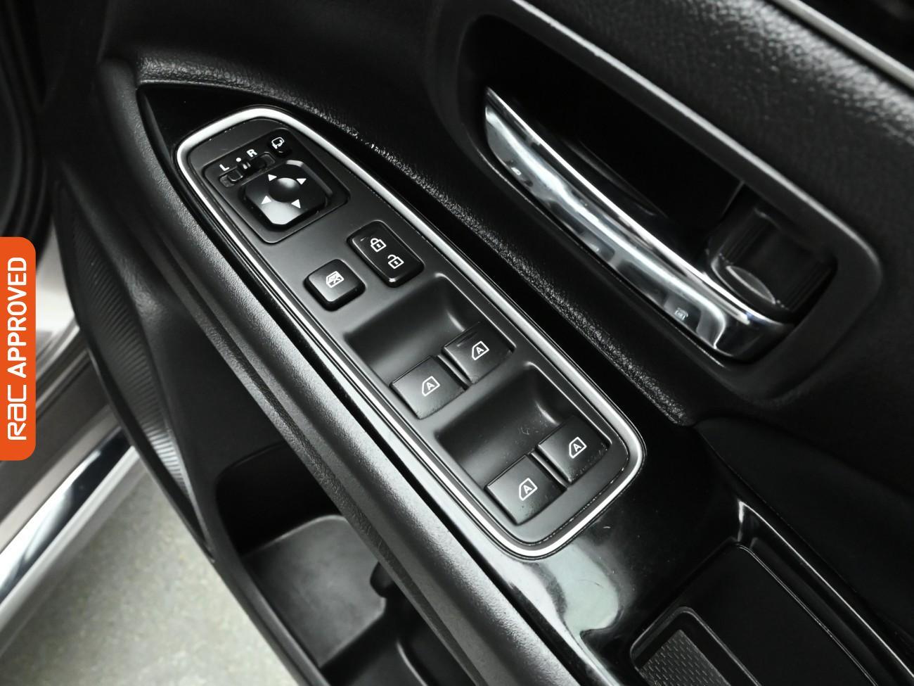 Used Mitsubishi Outlander 2018 for sale - 76750746: Photo 36