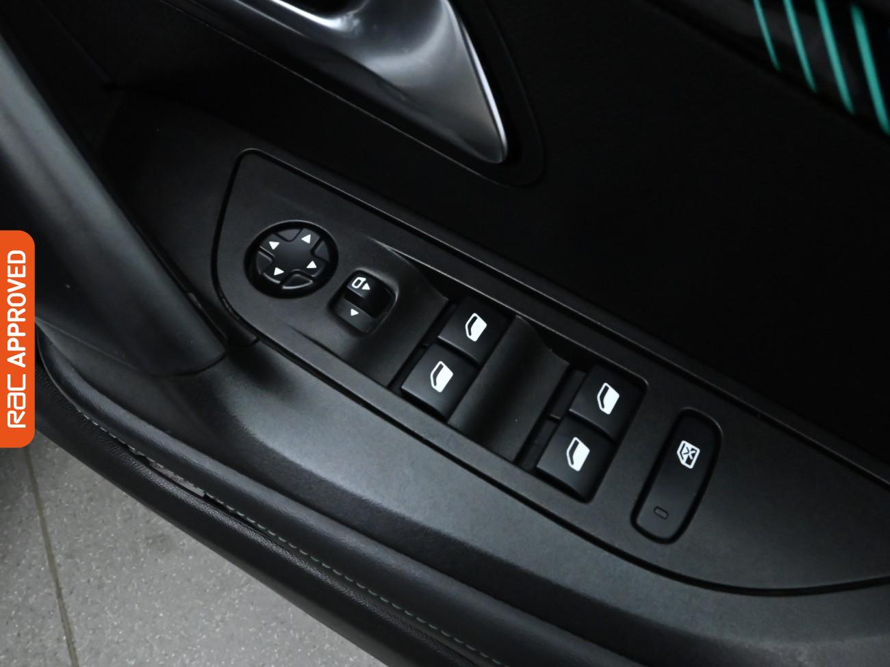 Used Peugeot 2008 2021 for sale - 75983589: Photo 25