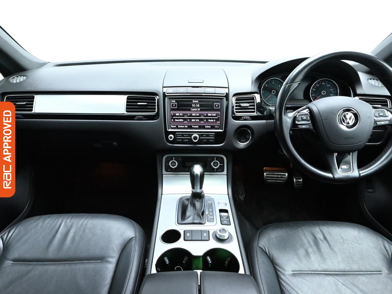 Used Volkswagen Touareg 2015 for sale - 77275276: Photo 2