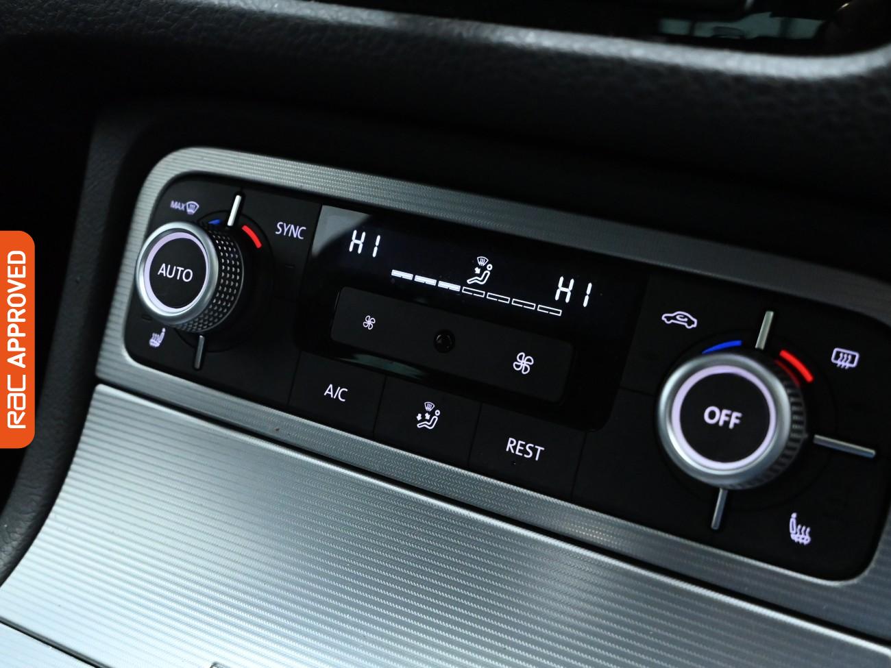 Used Volkswagen Touareg 2015 for sale - 77275276: Photo 23