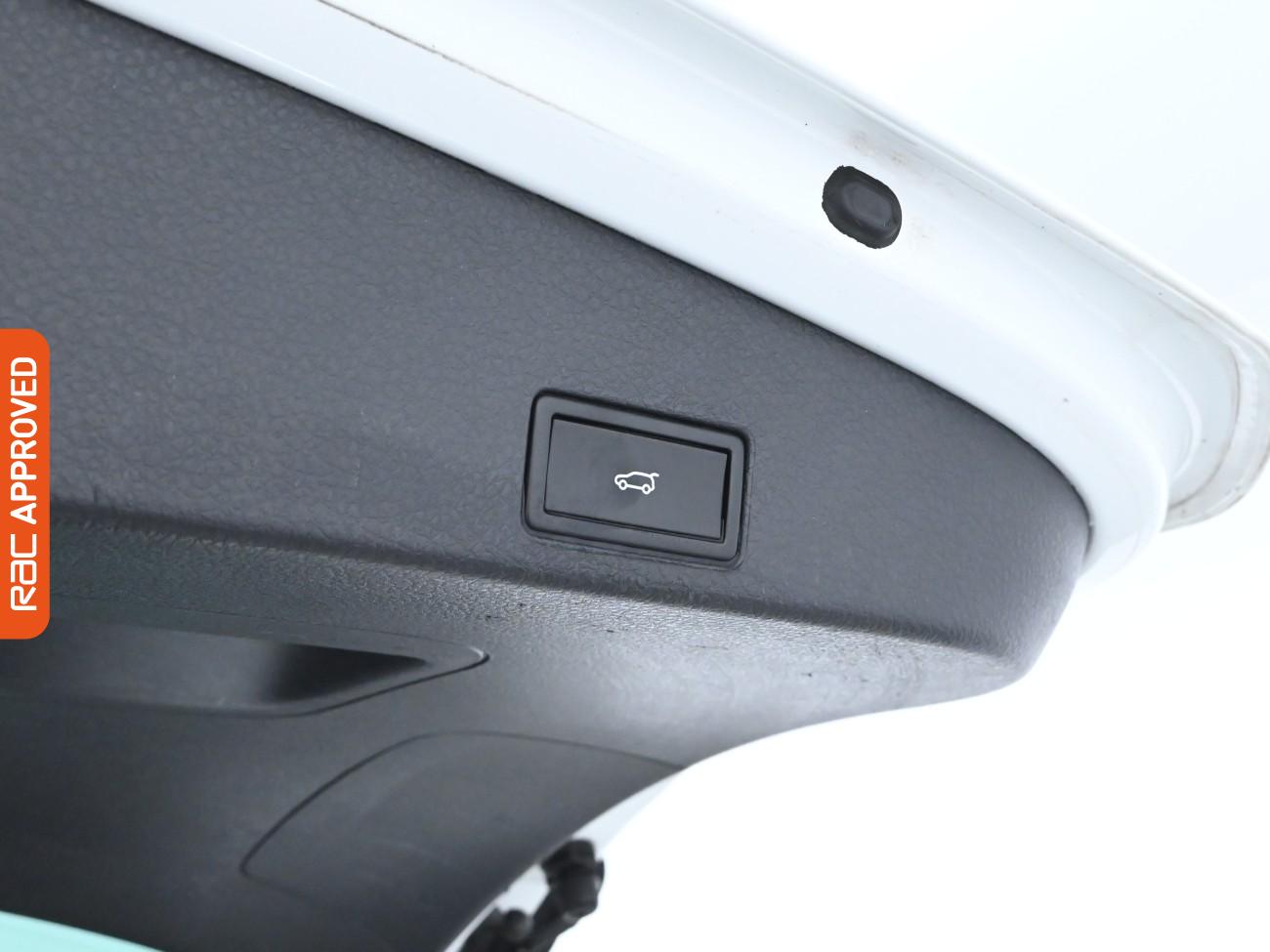 Used Volkswagen Touareg 2015 for sale - 77275276: Photo 31